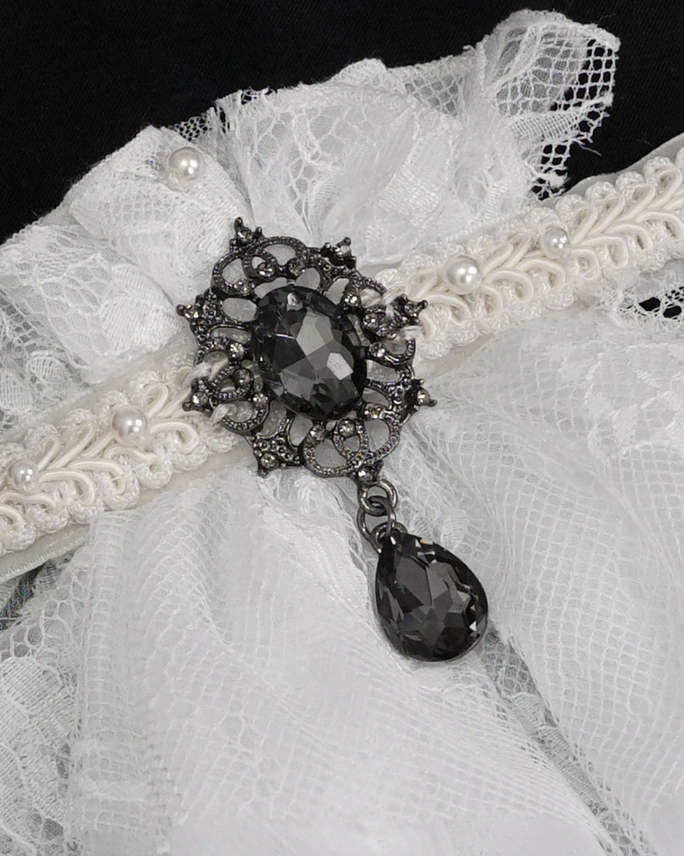 Diamond Shape White Cravat