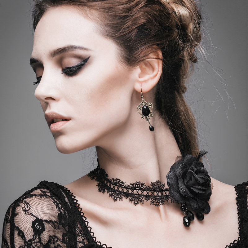 Side Rose Lace Choker