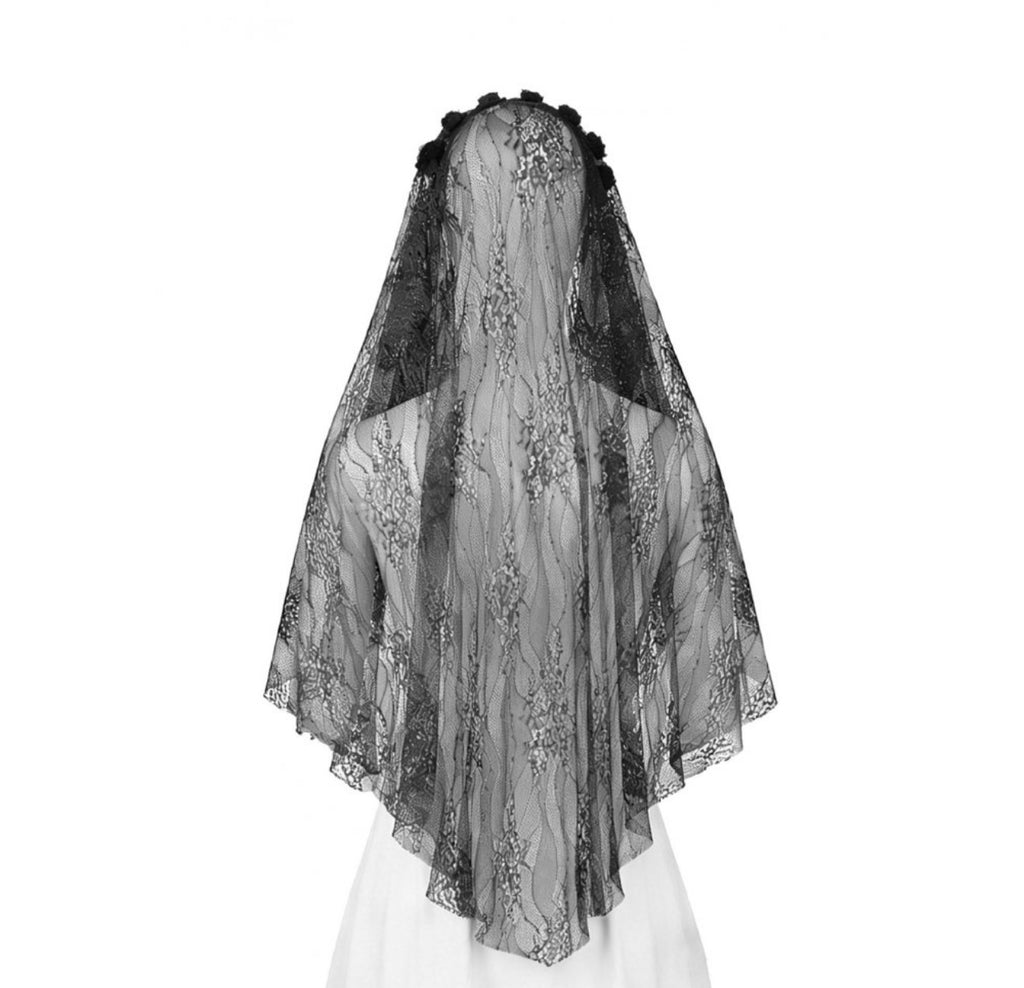 Fringe Patterned Net Veil