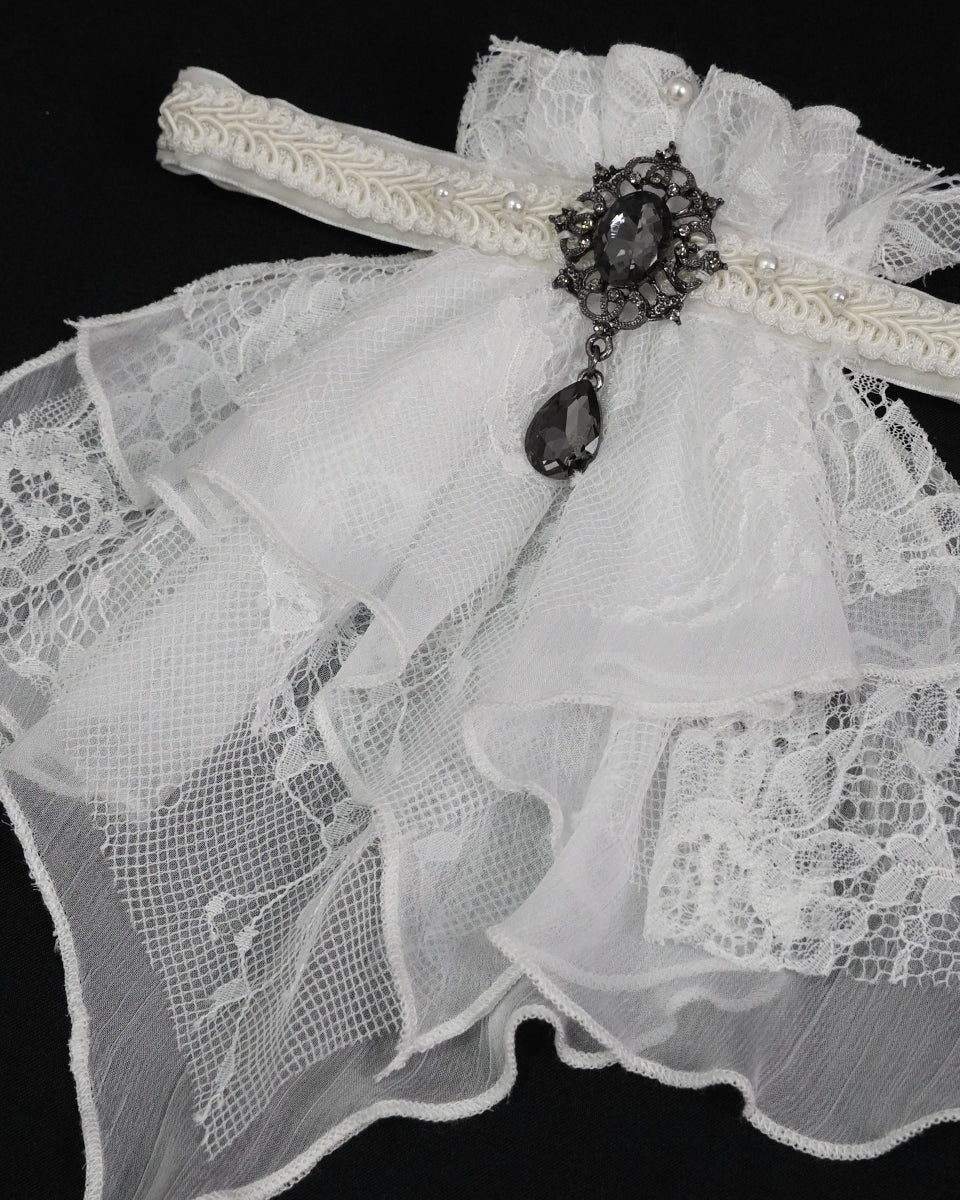 Diamond Shape White Cravat
