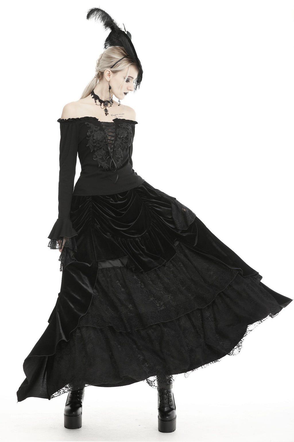 Queen Drape Lace Maxi Skirt