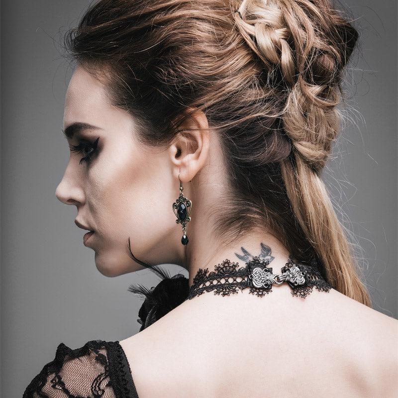 Side Rose Lace Choker